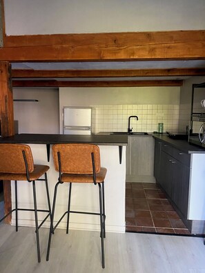 Private kitchen - Vrbo Property (Bédarrides)