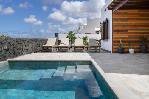 Vacation Villa 'Andrada' with Private Pool, Wi-Fi and Air Conditioning