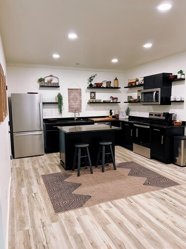 Nice 3-bedroom house with AC in charming Madisonville