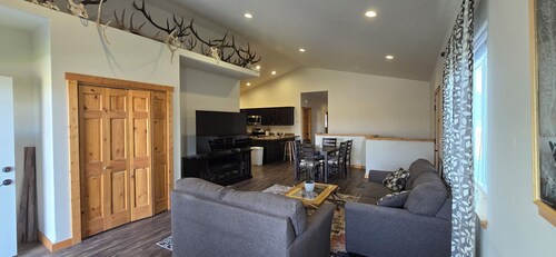 Welcome to Shed Sanctuary—a cozy, antler-adorned retreat with in town amenities.