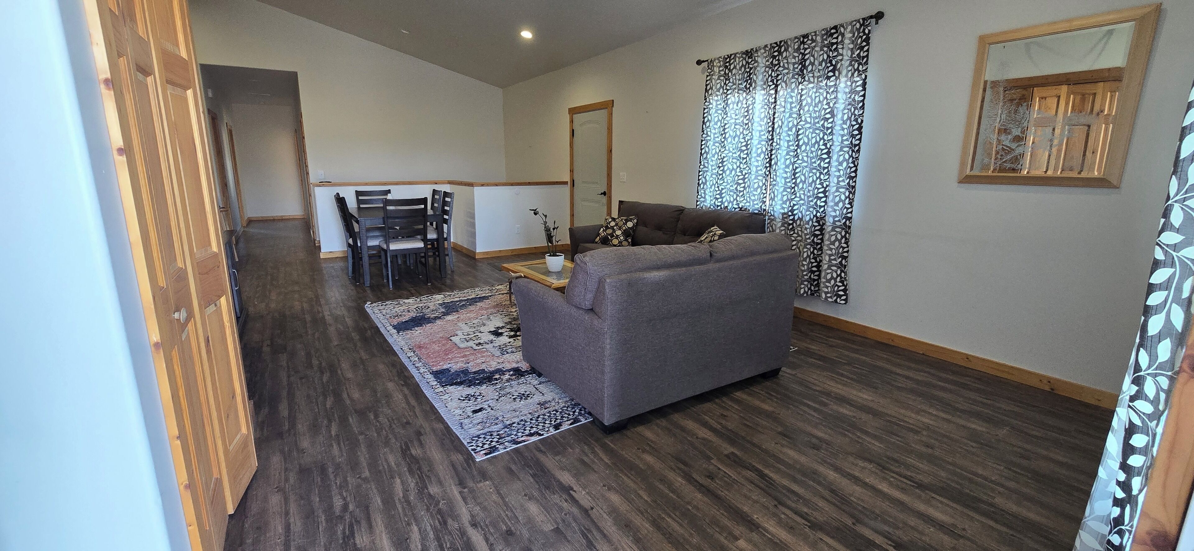 Welcome To Shed Sanctuarya Cozy, Antler-adorned Retreat With In Town Amenities. - Dillon, MT