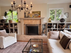 TV, fireplace - Downtown Mill Valley Vintage Spanish Villa with Beautiful Garden (Mill Valley)