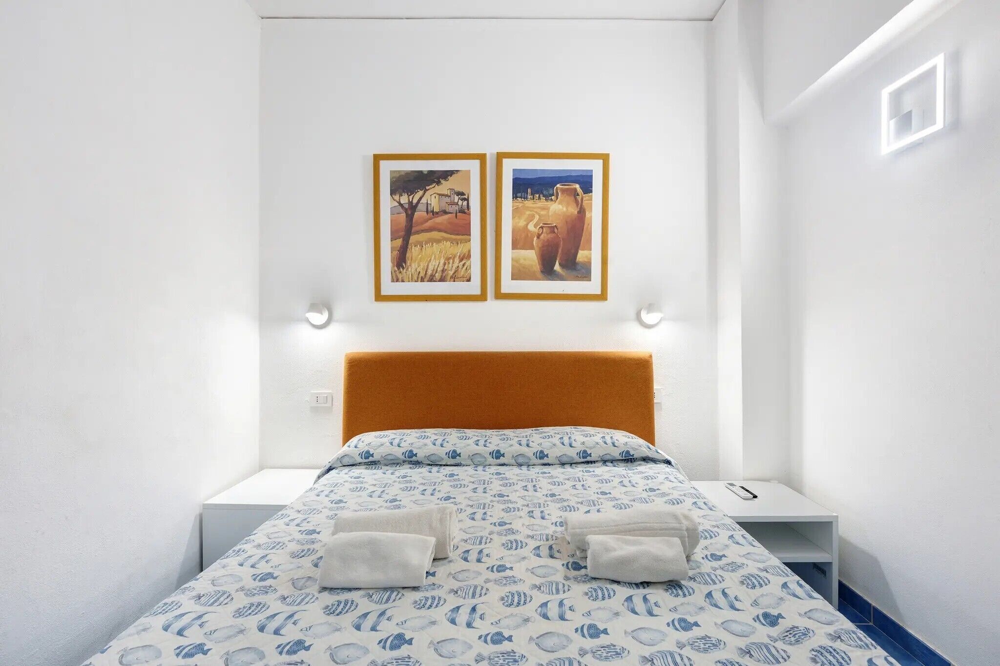 1 slaapkamer, een strijkplank/strijkijzer, wifi, beddengoed