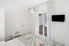 1 chambre, fer et planche à repasser, Wi-Fi, draps fournis