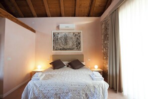 5 Schlafzimmer, Bügeleisen/Bügelbrett, kostenloses WLAN, Bettwäsche