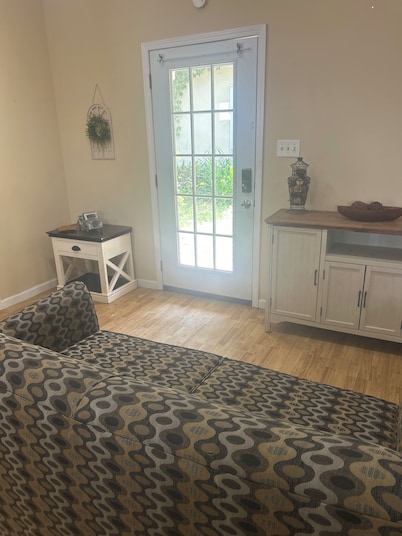 Charming studio with AC in beautiful Valley Grande Golf Course.
