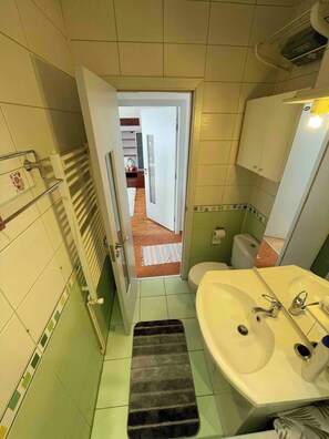 Appart'hôtel, 1 chambre, fumeur | Salle de bain