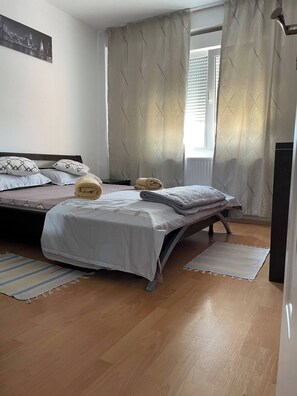 Condo, 1 Bedroom, Smoking | 2 bedrooms