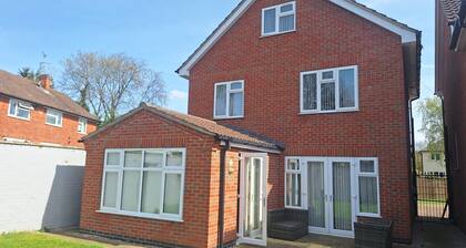 Modern large four bedroomed detached home