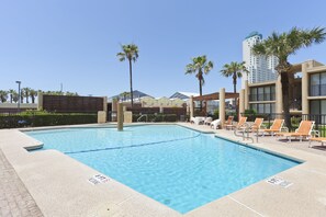 Pool - Beachfront condo with Gulf views, 2 pools, hot tub & private beach access! (South Padre Island)
