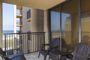 Property grounds - Beachfront 3BR condo with Gulf views, 2 pools, hot tub & beach access! (South Padre Island)