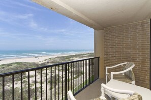 Property grounds - Beachfront condo with Gulf views, 2 pools, hot tub & private beach access! (South Padre Island)
