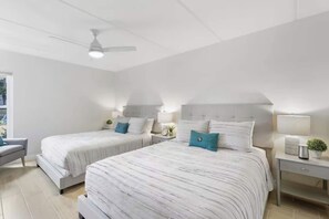 3 slaapkamers, een strijkplank/strijkijzer, gratis wifi, beddengoed