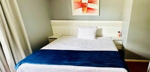 5 quartos, Wi-Fi, roupa de cama