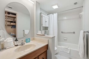 Shower, hair dryer, towels - B-115 - Totally Updated - First Floor- Sleeps 6 (Naples)