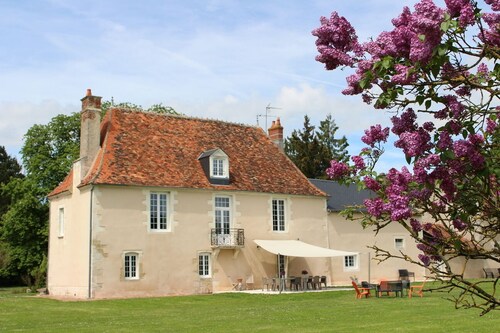 🏰 Gite de Villenoue : Séjour au calme & aventures privées  | 5 min Issoudun