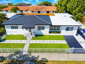 Exterior - Luxury Miami Retreat w/ Beautiful Backyard | 3BR (Miami)