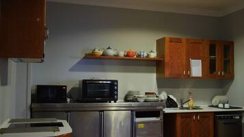 Fridge, microwave