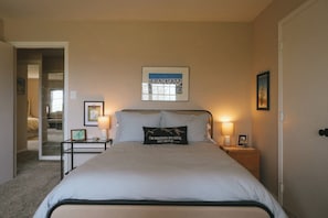 5 bedrooms, desk, iron/ironing board, free WiFi