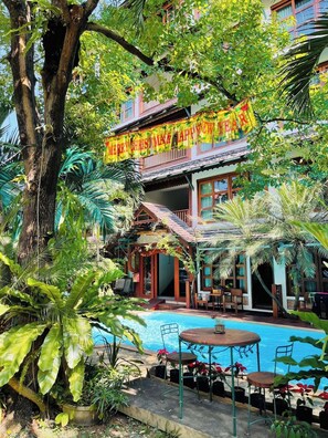 Pool - Room-302 Serene Teak Boutique Apartments (Chiang Mai)