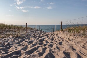 Tæt på stranden