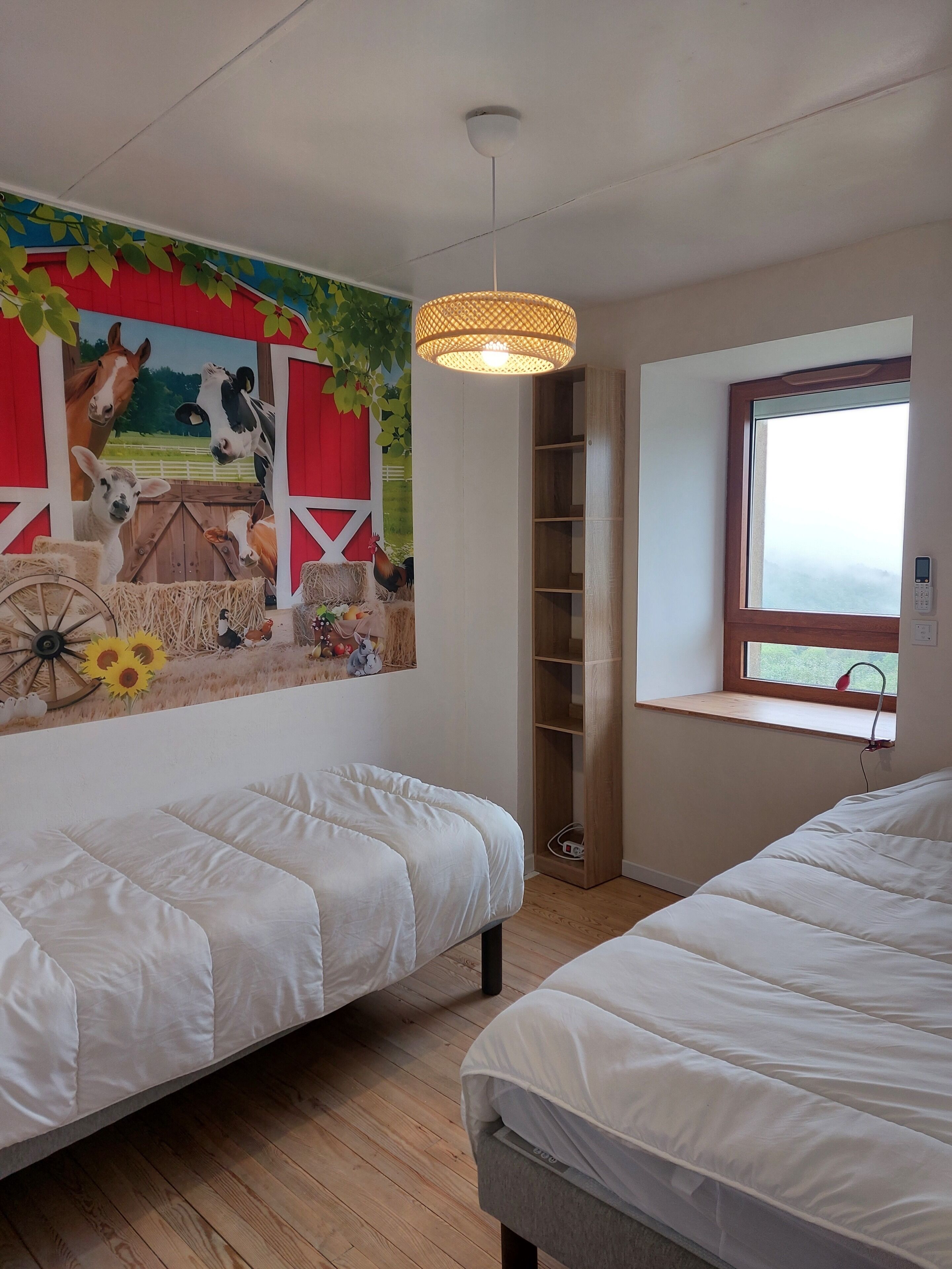 4 bedrooms, free WiFi, bed sheets