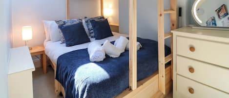 2 bedrooms, WiFi (free), individually decorated, individually furnished