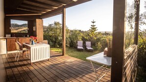 Bungalow, 1 phòng ngủ, sân hiên, quang cảnh vườn | Khu ẩm thực ngoài trời