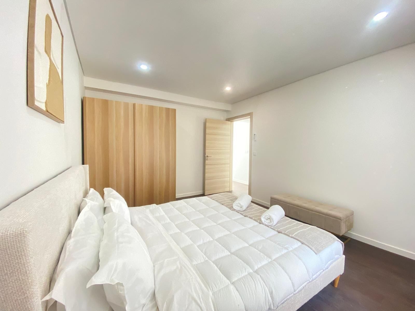 3 chambres, fer et planche à repasser, accès à Internet, literie fournie