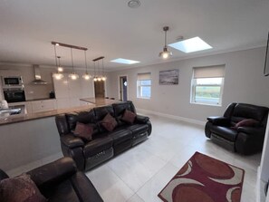Living area - Modern New Home close to The fields of Athenry (North Athenry)