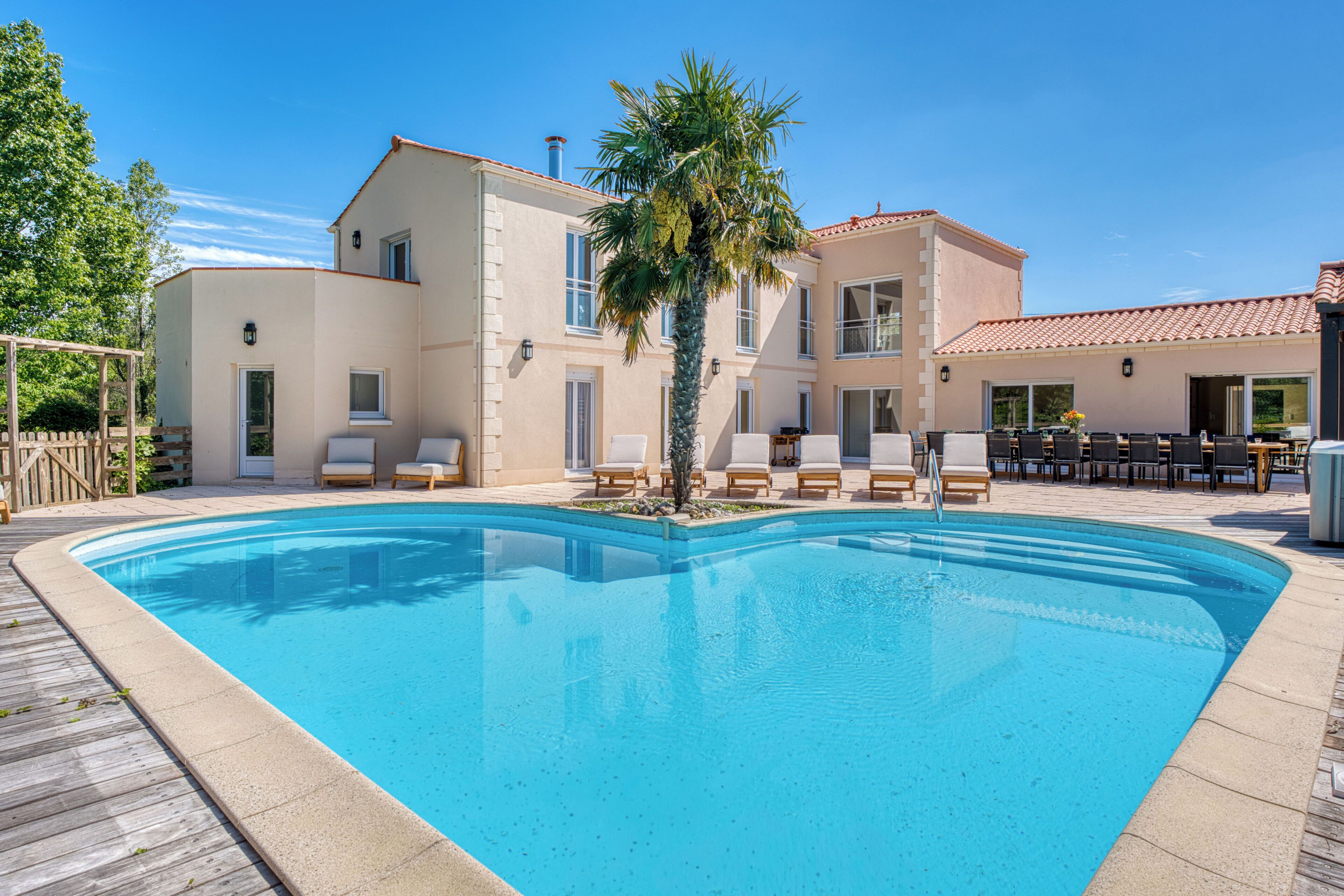 Piscine extérieure