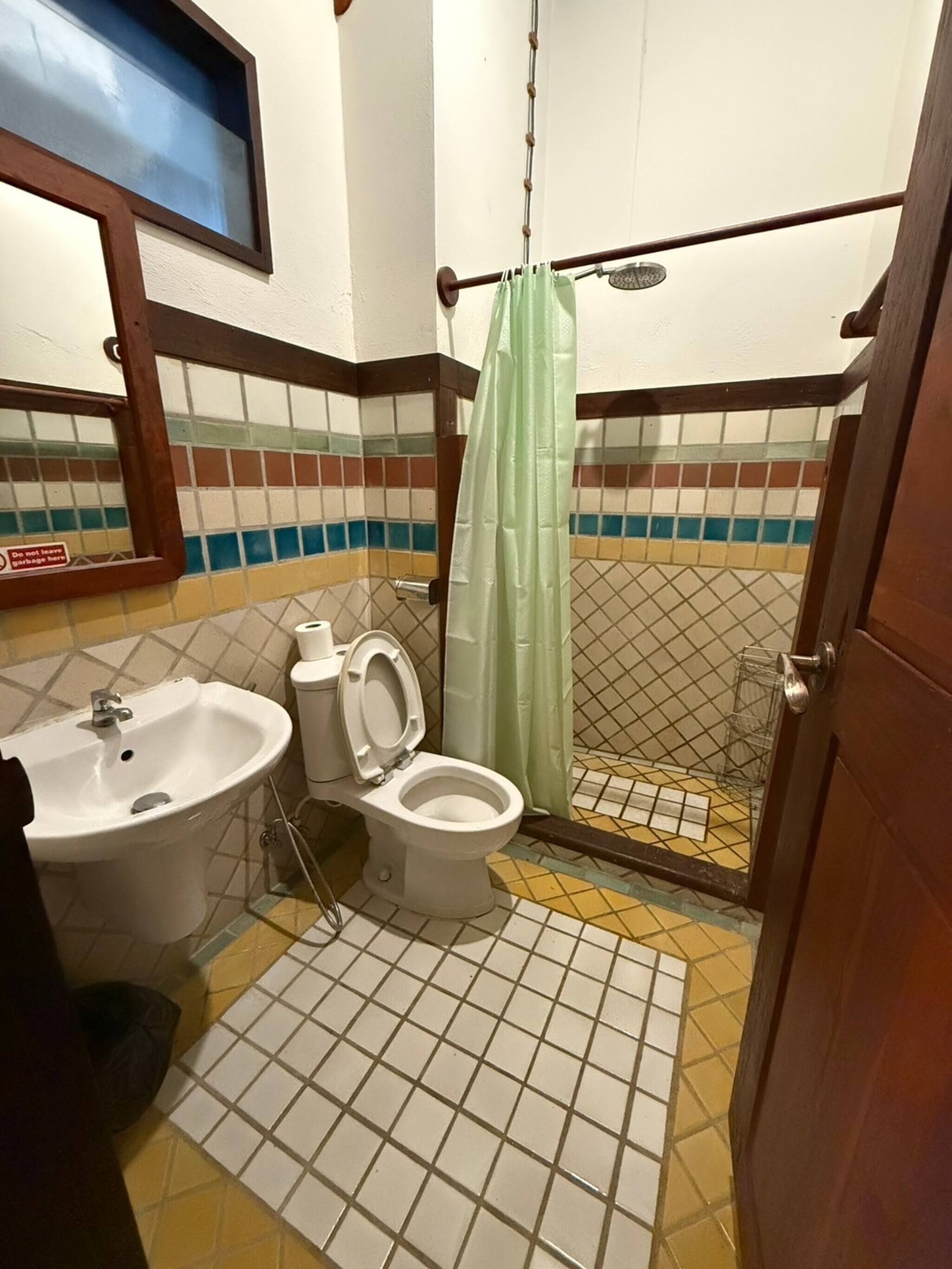Apartment, 1 Bedroom, Accessible, Smoking | Bathroom