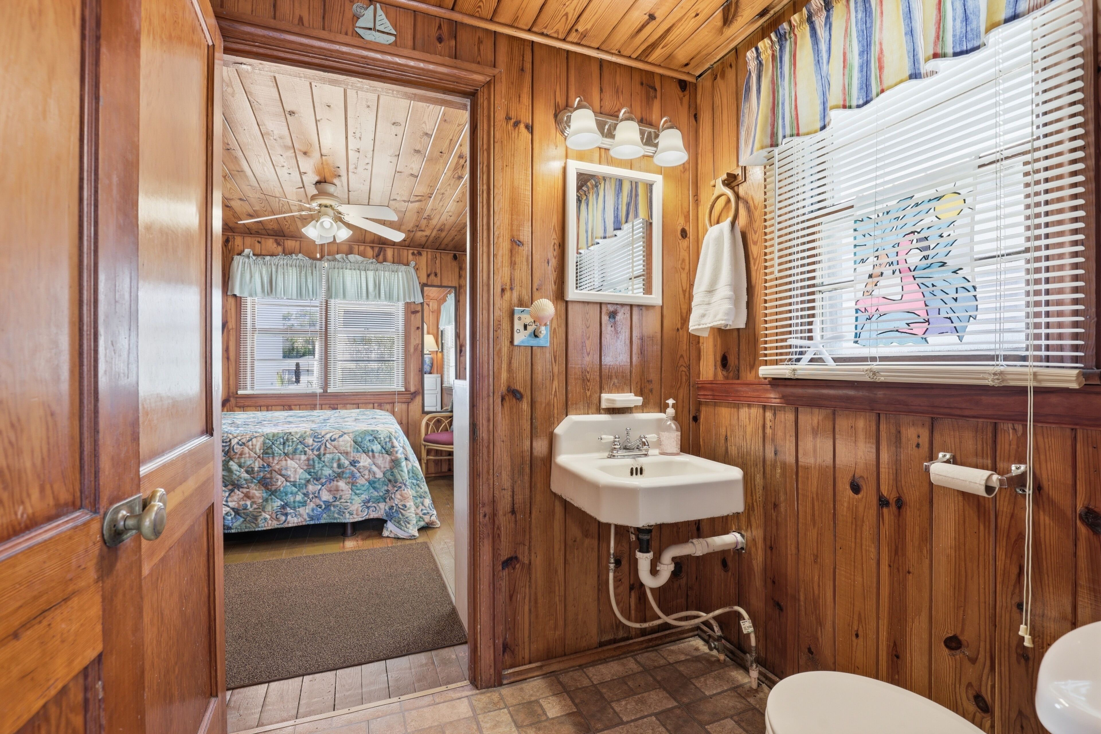Shower, towels, toilet paper