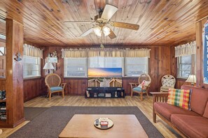 Living area -  Step back in time to this simple, quaint, cozy beach house everyone can enjoy! (North Myrtle Beach)