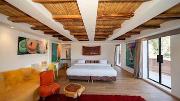 Executive Suite, Lake View