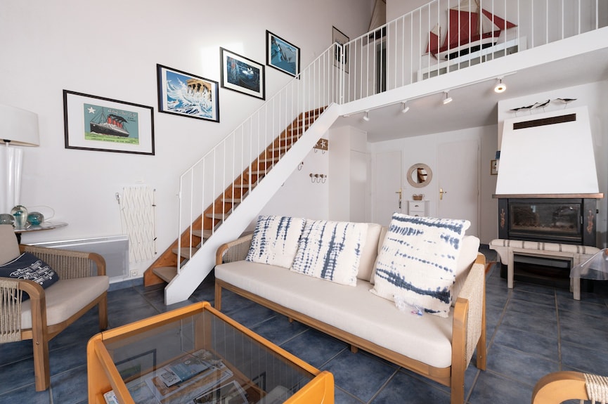 La Proue Duplex Apartment With Sea View In Arzon, Sleeps 8 - Baden
