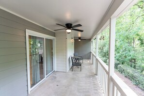 Terrace/patio - Quiet Cozy Condo in Smyrna Near The Braves Stadium (Smyrna)