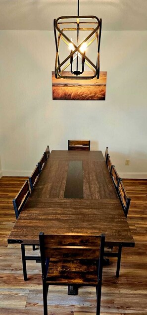 Dining - Homestead Lodge in Belfield, ND (Belfield)