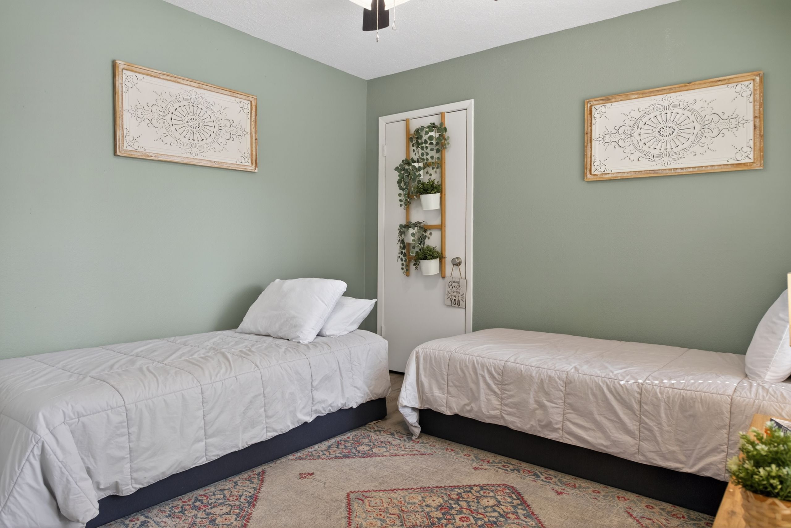 2 bedrooms, WiFi, bed sheets