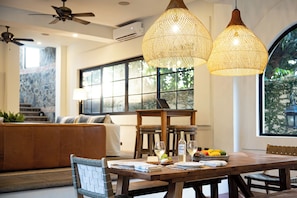 Dining - Remodeled 6-bedroom Stunner with A/C in Jaco Beach (Jaco Beach)