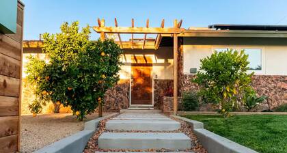 Redlands Retreat - 3BR, Gym, Pool, Outdoor Shower