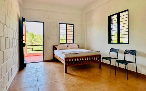 Nischala Stay at Isha Yoga Center