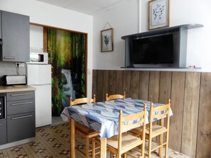 Dining - Family Villa - Les Cabris (La Bourboule)