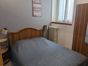 1 Schlafzimmer, Bügeleisen/Bügelbrett, WLAN