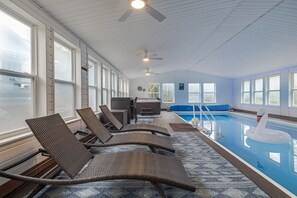 Piscina interna, piscina aquecida