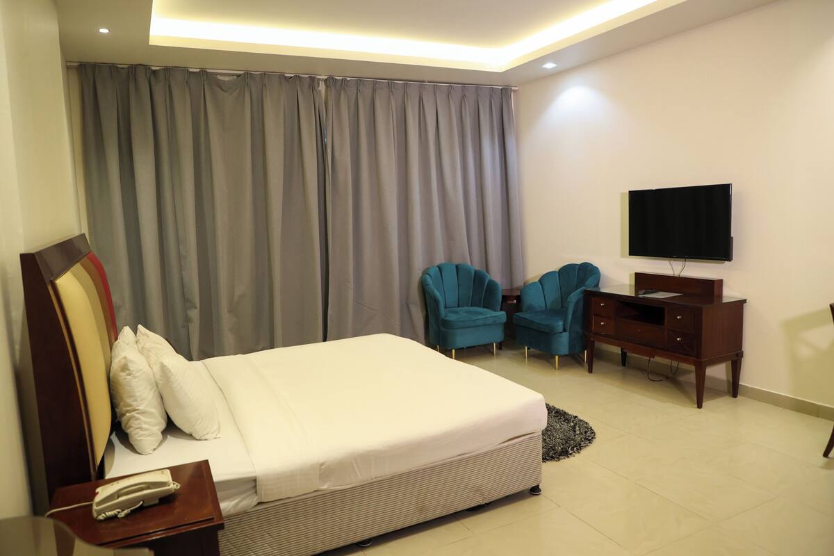 Deluxe Double Room | Premium bedding, down comforters, in-room safe, soundproofing