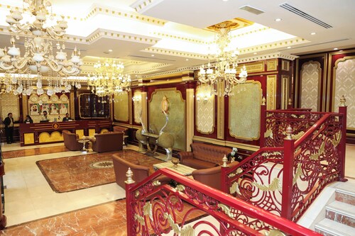 Clifton International Hotel