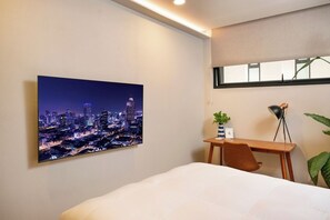 1 bedroom, desk, free WiFi - A Stylish Retreat in Roma Norte (Mexico City)