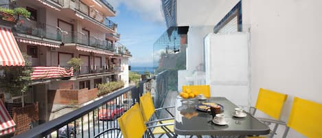 Appartement, 2 chambres, balcon | Vue sur la cour