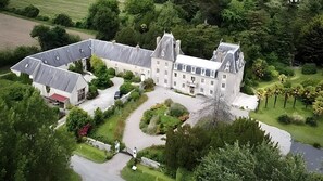 Exterior - Apartment 'Gîte 1' with Shared Terrace, Shared Garden and Wi-Fi (Carentan-les-Marais)